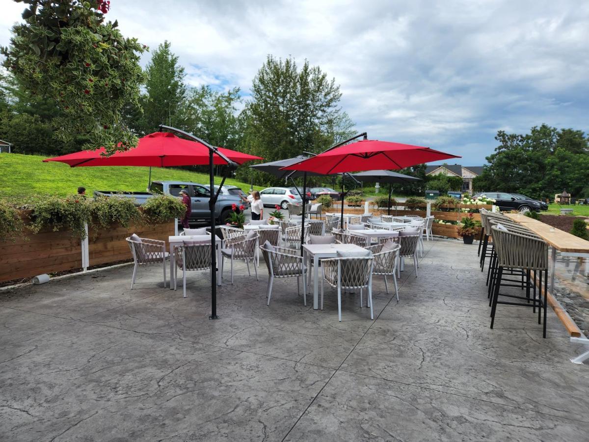 Au Sommet Du Lac Magog Exterior photo