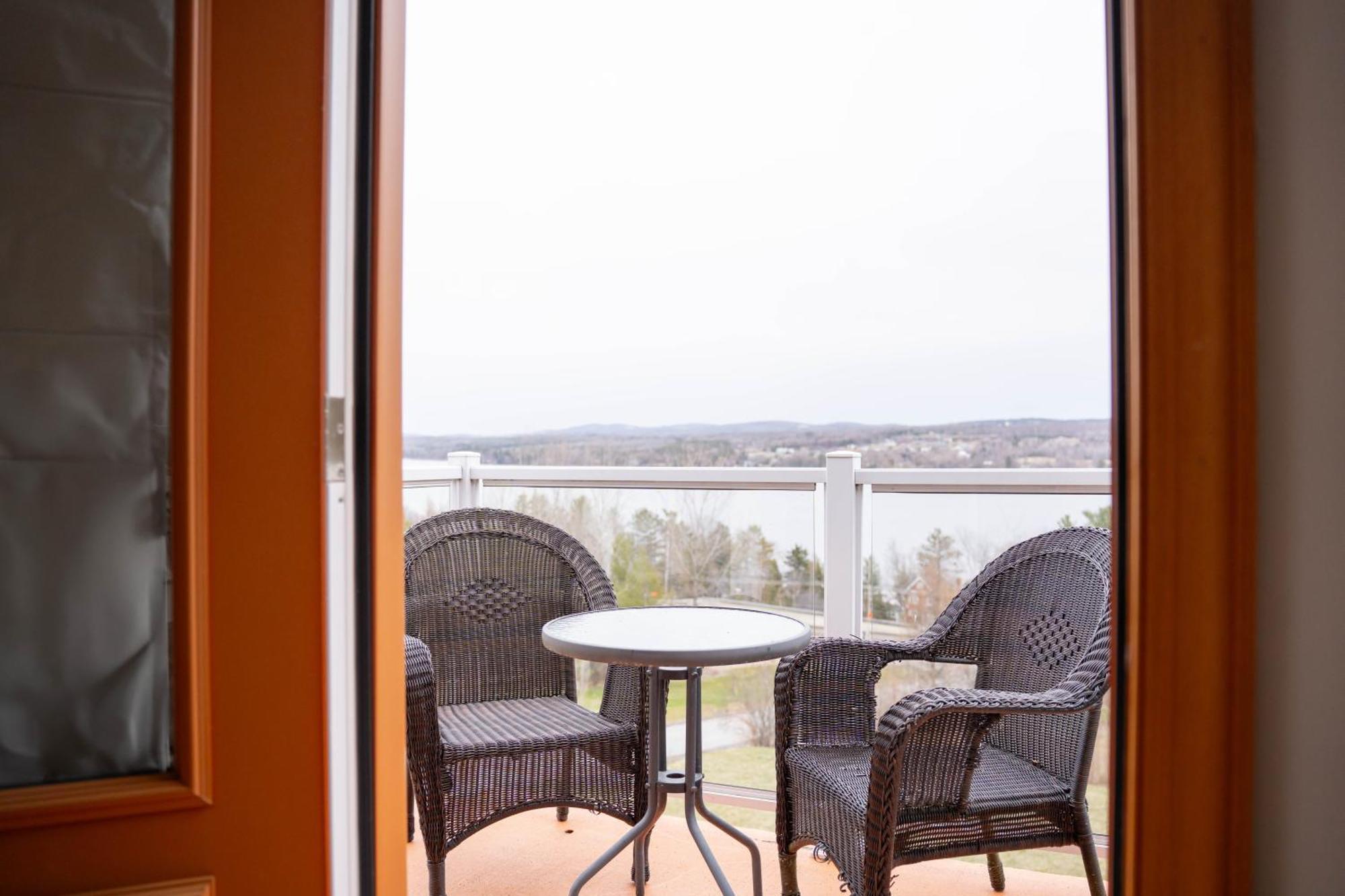 Au Sommet Du Lac Magog Exterior photo
